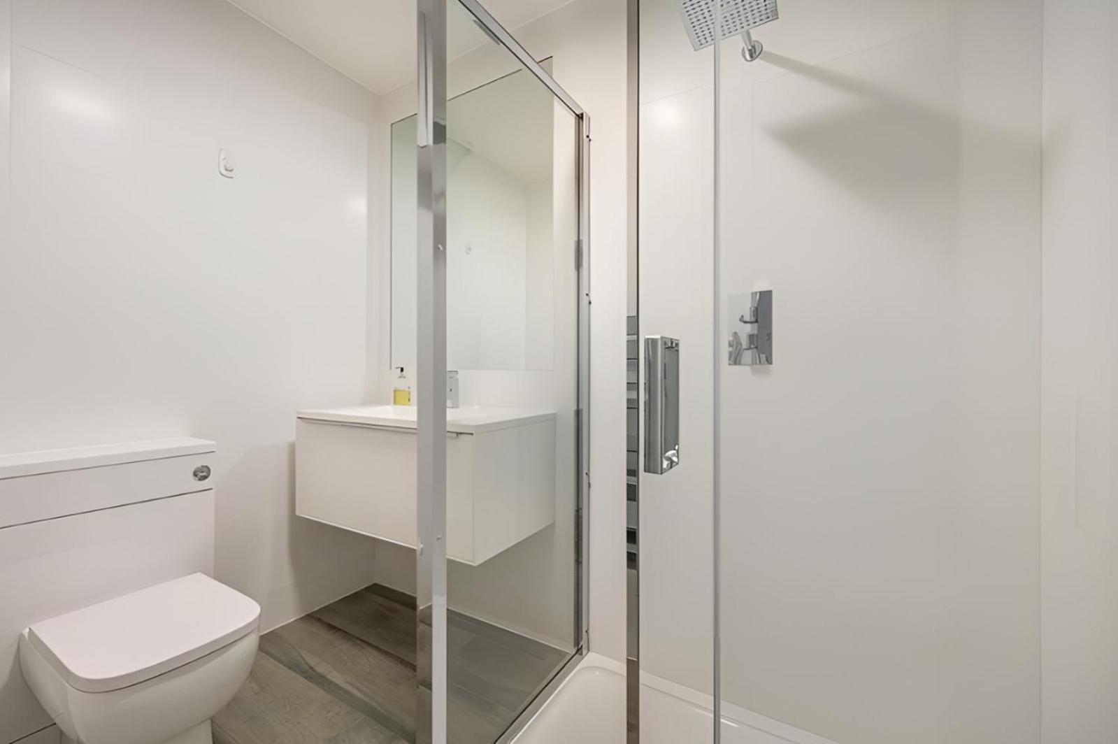 Апартаменты Amazing 3br Near Brick Lane *